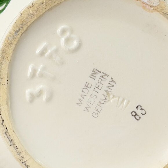 Vtg Ceramic Art Pottery 3778 Pitcher Majolica Strawberries Grapes West Germany - Picture 8 of 16